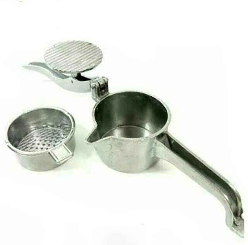آبمیوه گیری دستی مدل بینا