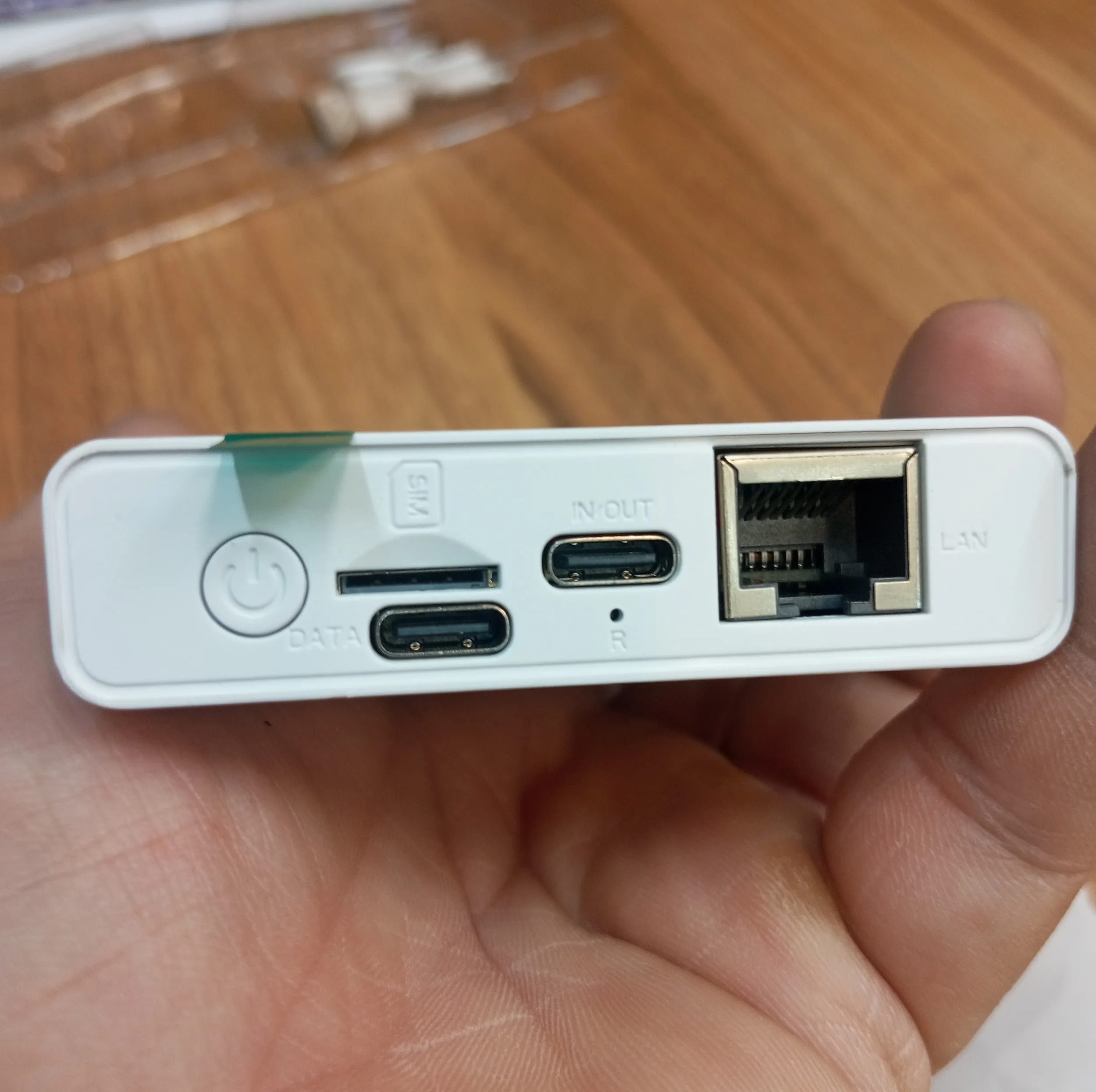 مودم سیمکارتی 4G آیسان مدل MF858