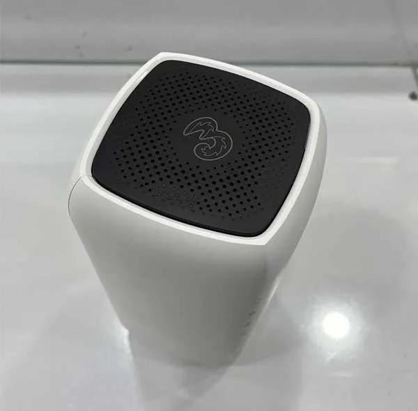 مودم 5Gسرکام مدل WIFI6 NR5103EV2 به همراه سیم کارت و 1000گیگ اینترنت یکساله