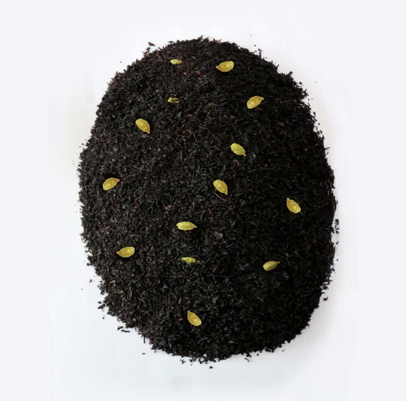 چای سیاه ایرانی با تکه های هل عماد - 400 گرم بسته 10 عددی