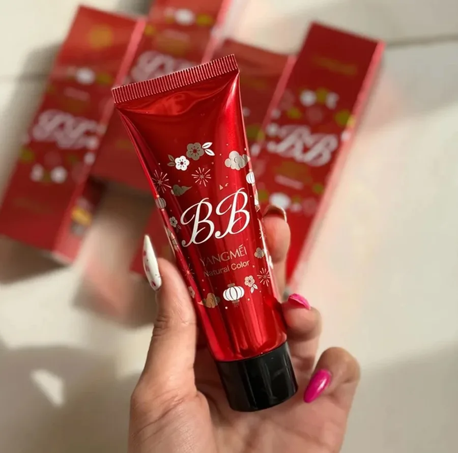 کرم پودر BB مایع یانگمی مدل professional شماره 02 مناسب برای انواع پوست حجم 40 میلی‌لیتر