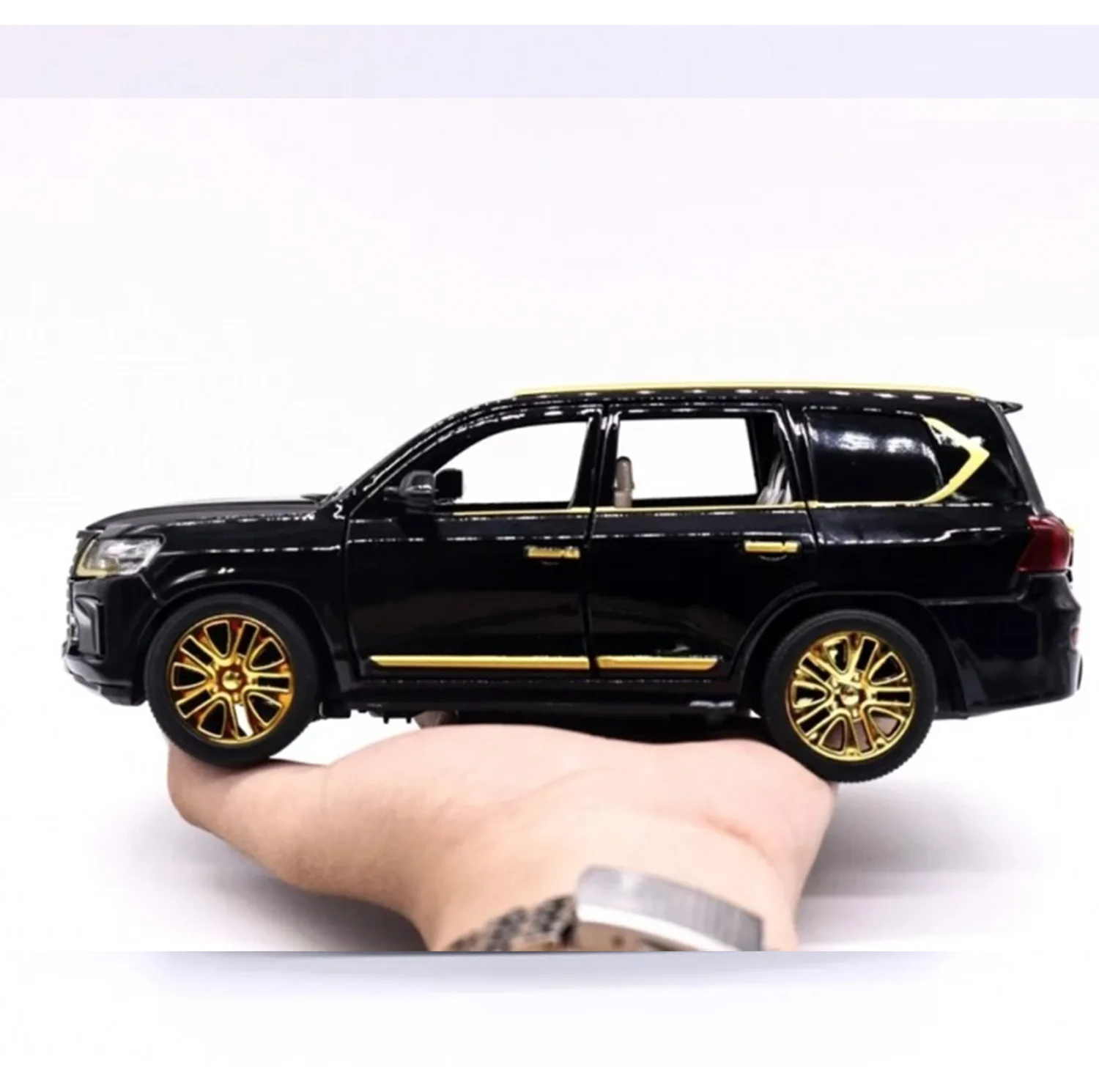 ماشین بازی  مدل فلزی عقبکش موزیکال TOYOTA LAND CRIUSER
