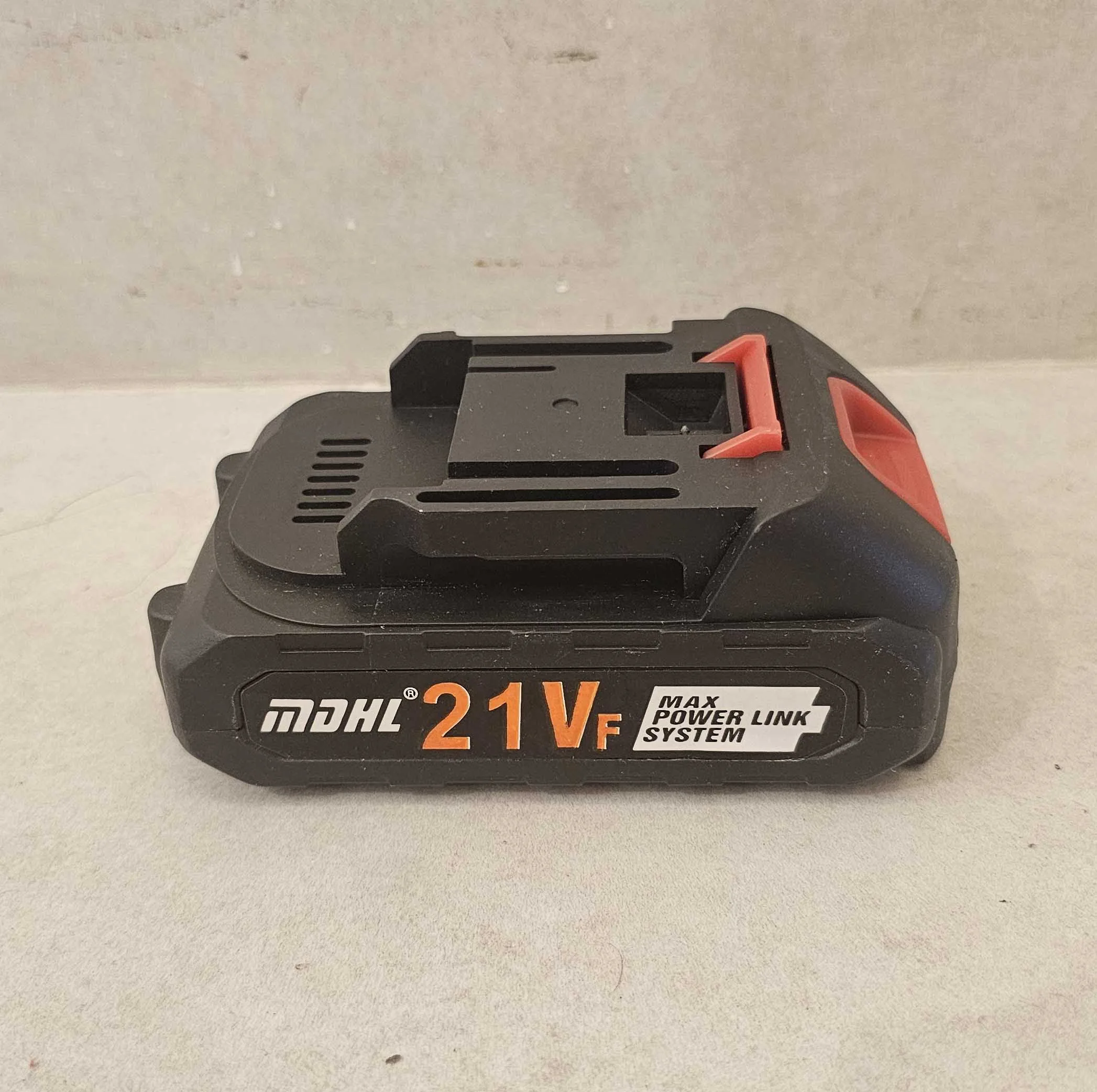 دستگاه دمنده و مکنده شارژی 32000 مکعب در دقیقه ام دی اچ ال مدل جت فن کد MD-8367