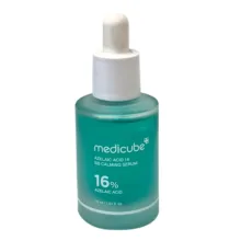 سرم تغذیه‌کننده و ضد جوش پوست مدیکیوب مدل BB CALMING 16% مناسب برای انواع پوست حجم 30 میلی‌لیتر