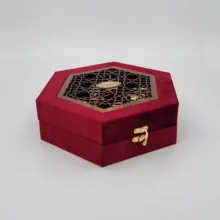 زعفران کادویی عاقله - 3 گرم به همراه هل - 10 گرم و قوری و هاون
