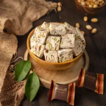 گز لقمه ای 40 درصد مخلوط پسته و بادام شیرین - 400 گرم