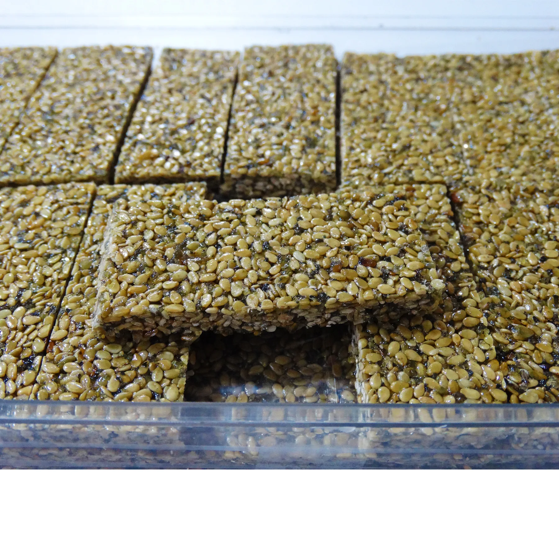 سوهان کنجدی عسلی سنندج - 400 گرم