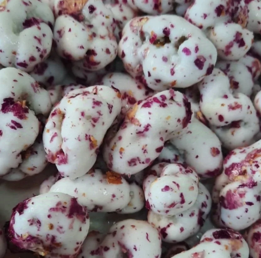 نقل ارومیه گردویی گل محمدی بهار - 1 کیلو گرم