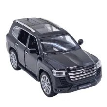 ماکت ماشین فلزی شاسی‌بلند تویوتا لندکروز ناب سل مدل land Cruiser VX با مقیاس 1:24، چراغ LED جلو و عقب، صدای موتور شبیه‌سازی شده، مکانیزم عقب‌کش، درب‌های بازشونده از بغل و بالا، رینگ و تایر لاستیکی