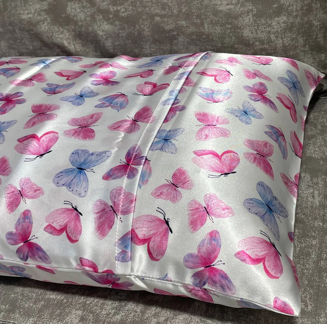 روبالش مدل satin سایز 50*70 سانتی متر همراه کش مو و چشم بند