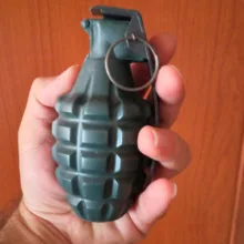 اسباب بازی جنگی مدل نارنجک 40 تیکه بسته 5 عددی