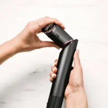 سشوار برس دار حالت دهنده شارک مدل HD440EU