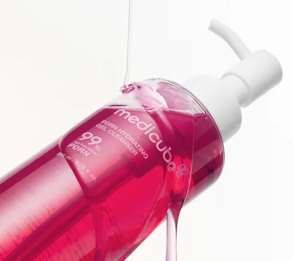 ژل شستشو صورت مدی کیوب مدل Pdrn Hydrating حجم 200 میلی لیتر
