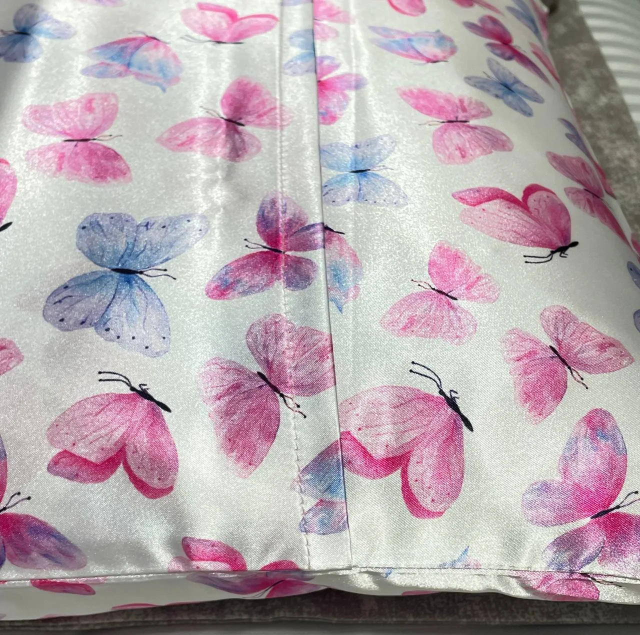 روبالش مدل satin سایز 50*70 سانتی متر همراه کش مو و چشم بند