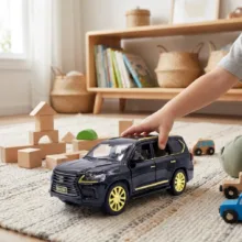 ماشین بازی  مدل فلزی عقبکش موزیکال TOYOTA LAND CRIUSER