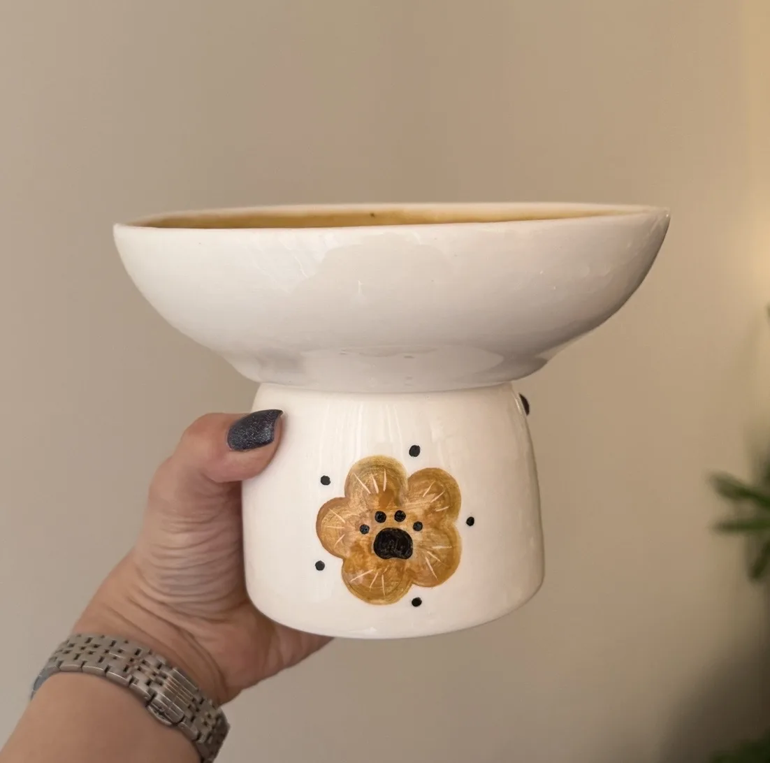 ظرف غذا مدل پایه دار طرح گل پنجه