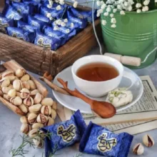 گز لقمه ای فوق ویژه پسته 42 درصد گز کرمانی - 450 گرم