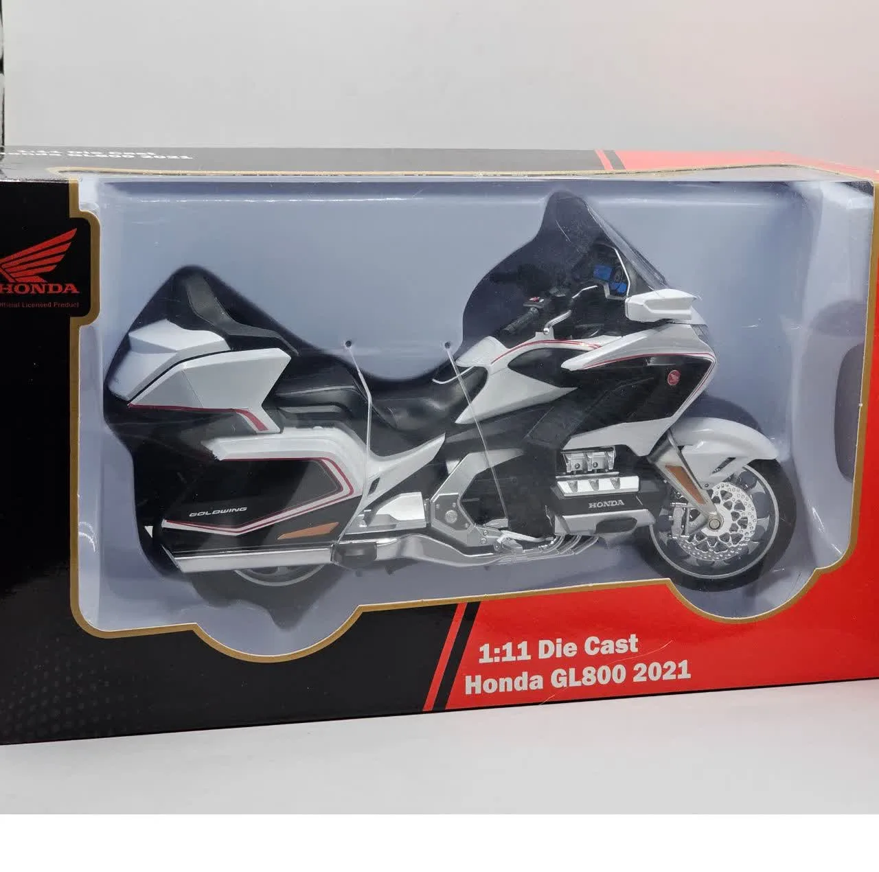 ماکت موتور بازی ناب سل مدل هوندا گلدوینگ فلزی چراغدار کد 1:11DIE CAST HONDA GL800 2021