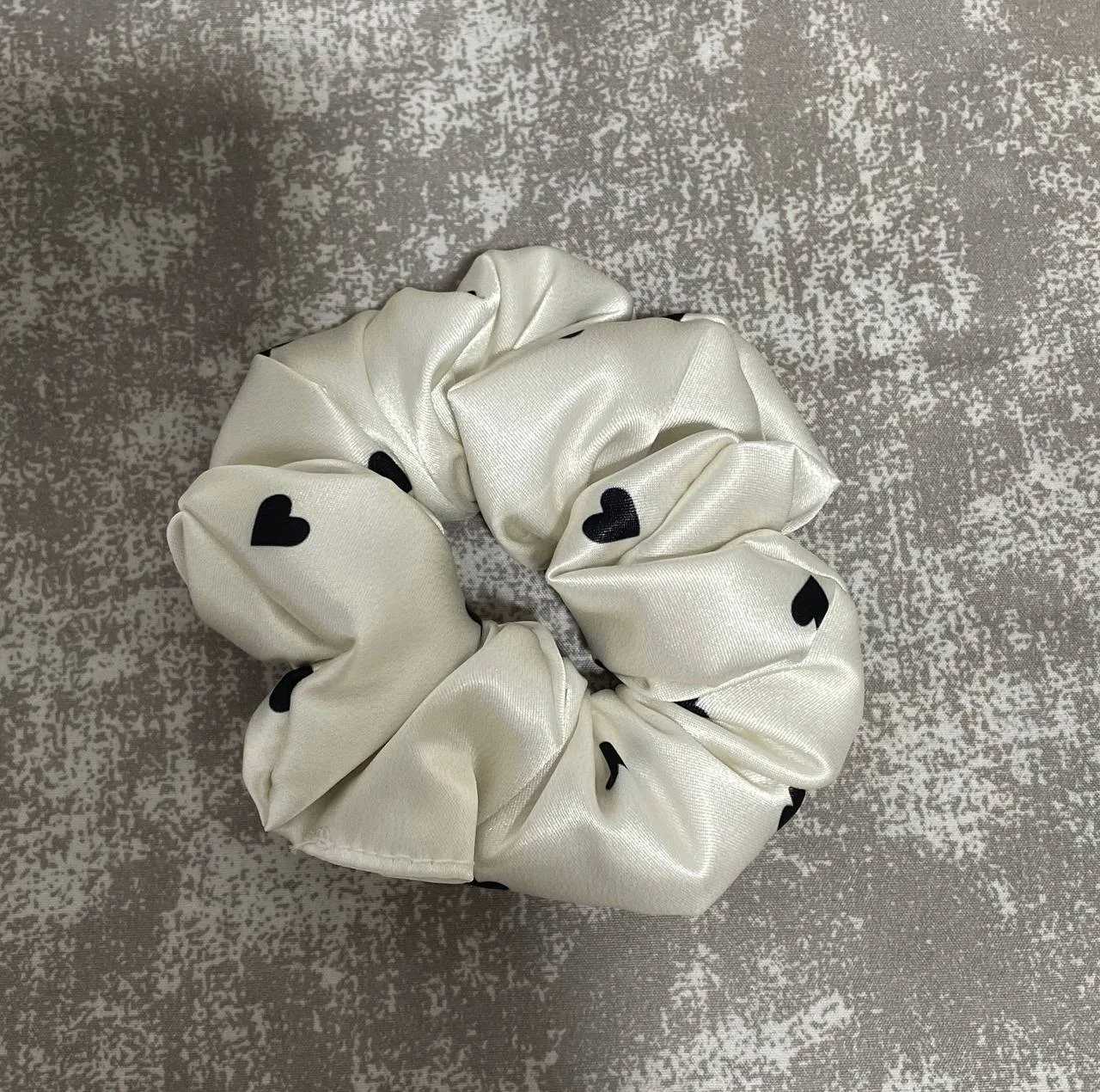 روبالشی مدل satin سایز 50*70 سانتی متر به همراه کش مو و چشم بند