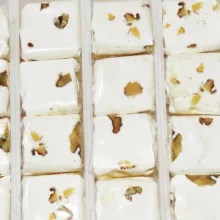 نوقا گردویی مخصوص 40 درصد تبریز - 300 گرم