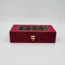 زعفران کادویی عاقله - 3 گرم به همراه قوری و هاون