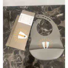 پیش بند نوزادی مدل SILICONE BIB