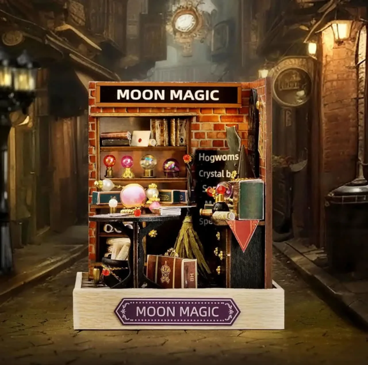 کیت ساختنی 300 تکه ناب سل مدل پازل چوبی خانه مینیاتوری چراغدار کد MOON MAGIC CUTEROOM DIY HOUSE DO IT YOURSELF