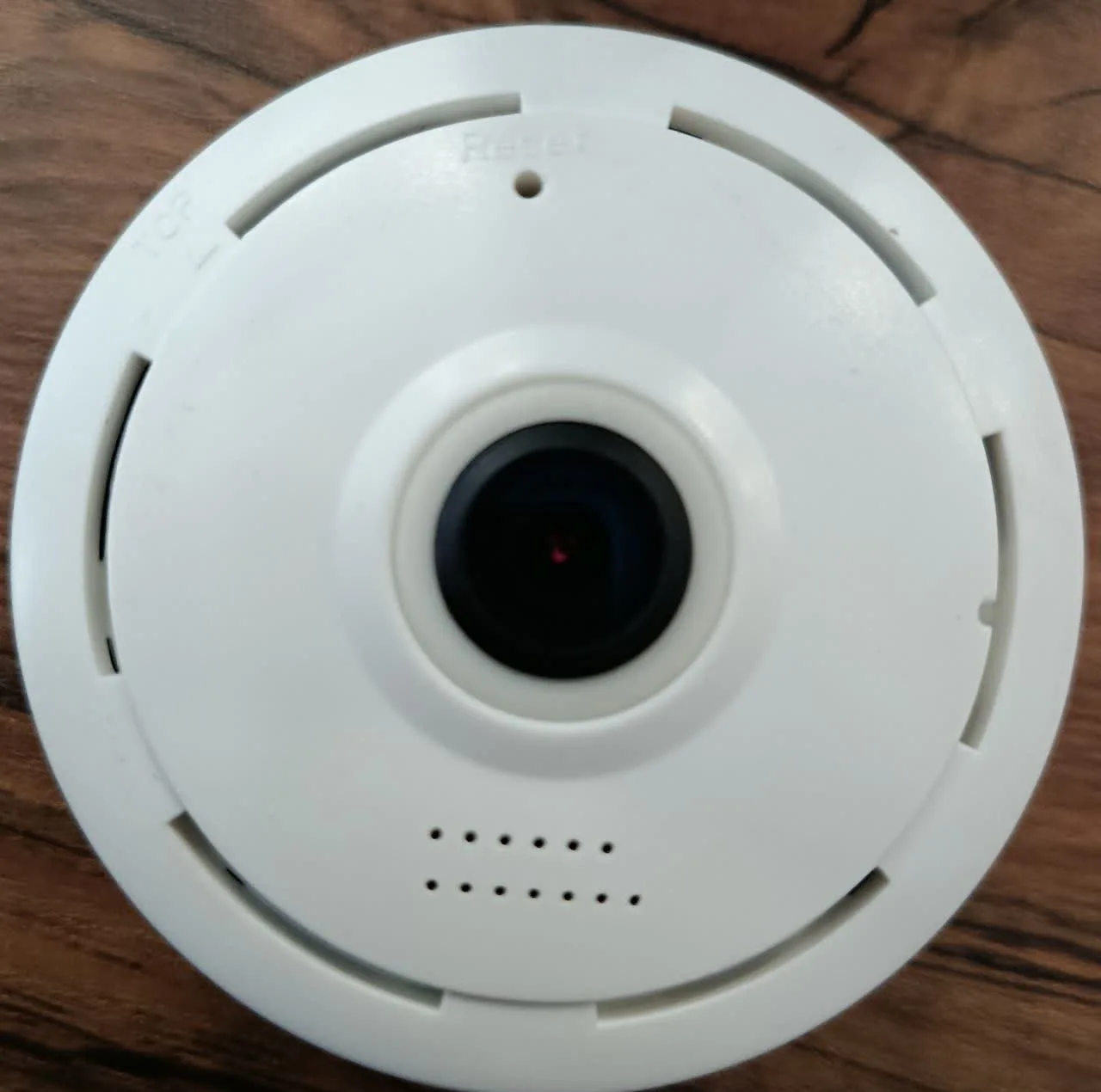 دوربین مداربسته تحت شبکه مدل v380pro