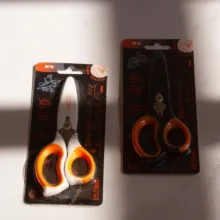 قیچی کاغذ غلاف دار ام اند جی مدل 150mm