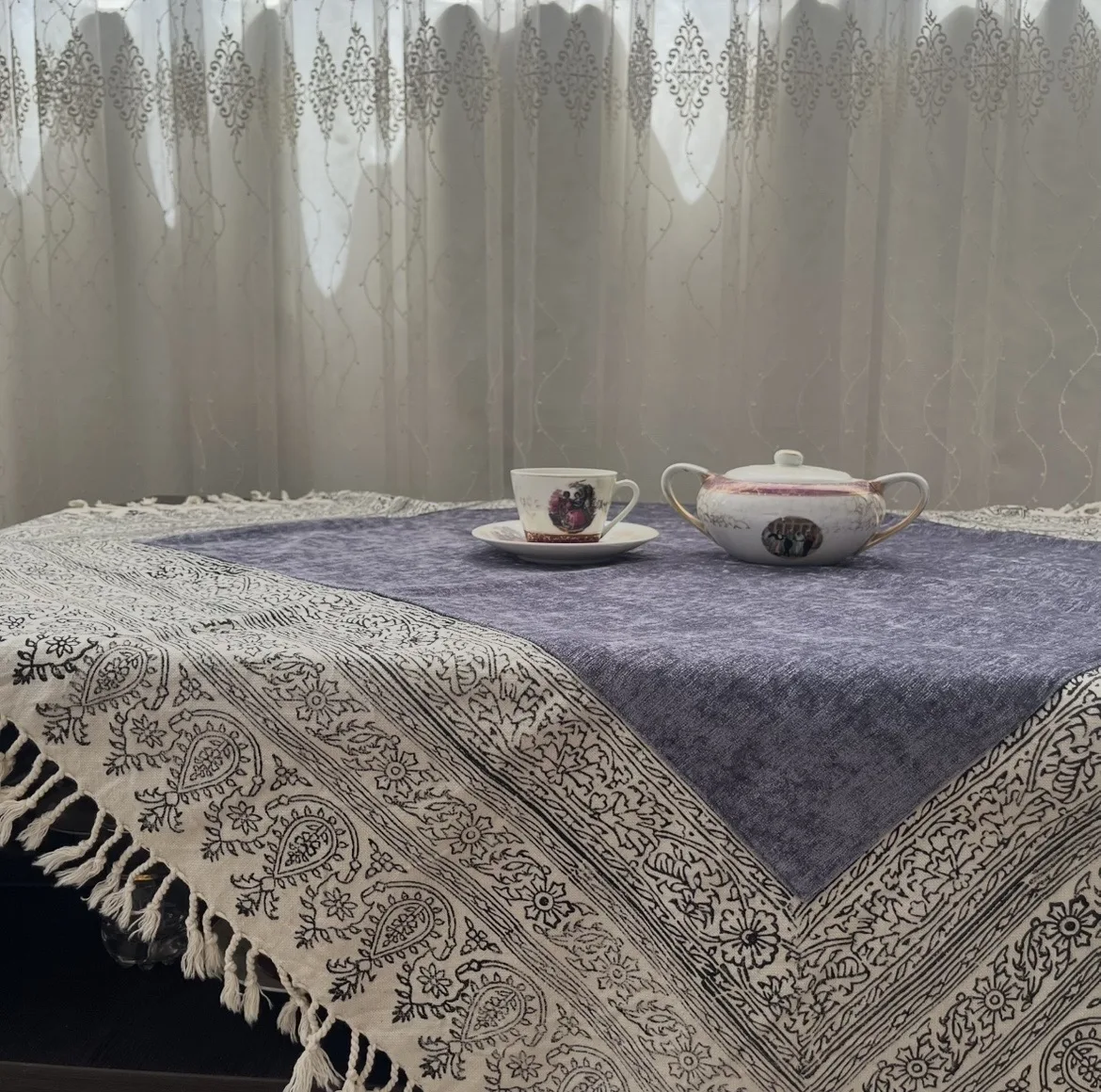 رومیزی مخمل مدل 100-100