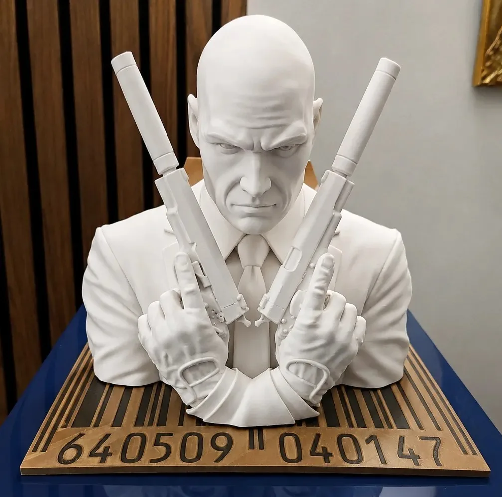 فیگور طرح هیتمن مدل مامور 47 ( Hitman) ارتفاع 15 سانتیمتر