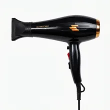 سشوار حرفه‌ای سیلور کرست مدل SC-D014 با موتور AC 3000 وات، فناوری تولید یون، تنظیم دما در 3 حالت و سرعت در 2 حالت، دارای نازل متمرکزکننده و 2 شانه، کابل 1.5 متری و چرخان 360 درجه