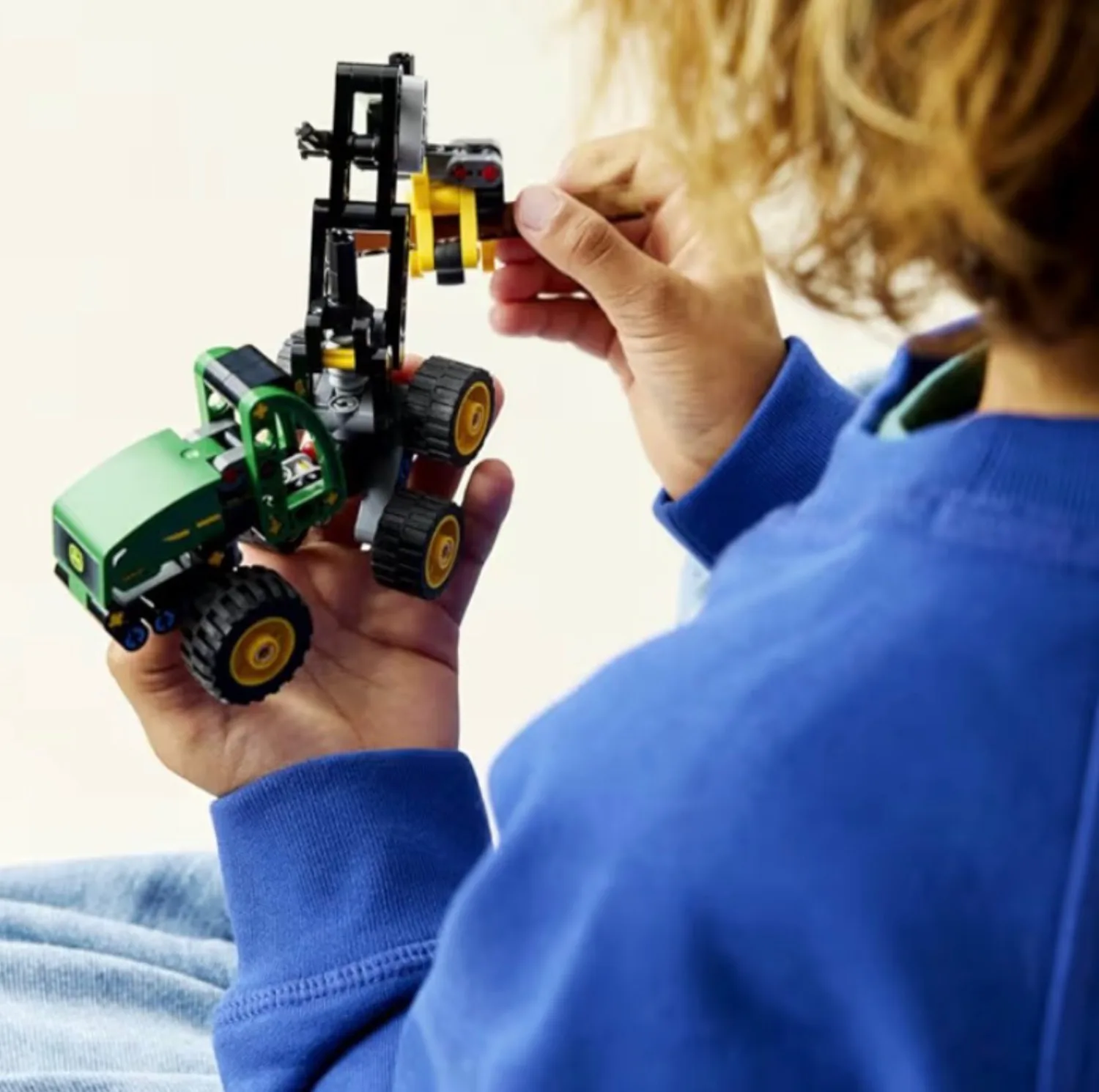 لگو 42218 سری Technic مدل John Deere 1470H Wheeled Harvester