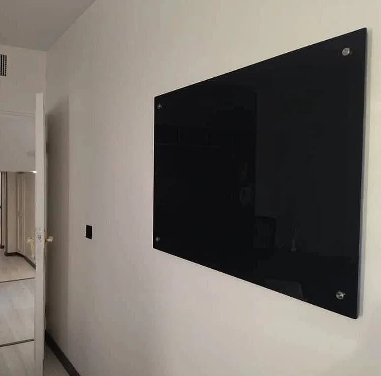 وایتبرد شیشهای عکسنگ مدل AXANG -15091 سایز 150x91 سانتیمتر