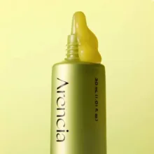 کرم روشنکننده صورت آرنچیا مدل Vitamin C Booster Shot مناسب برای انواع پوست حجم 30 میلیلیتر
