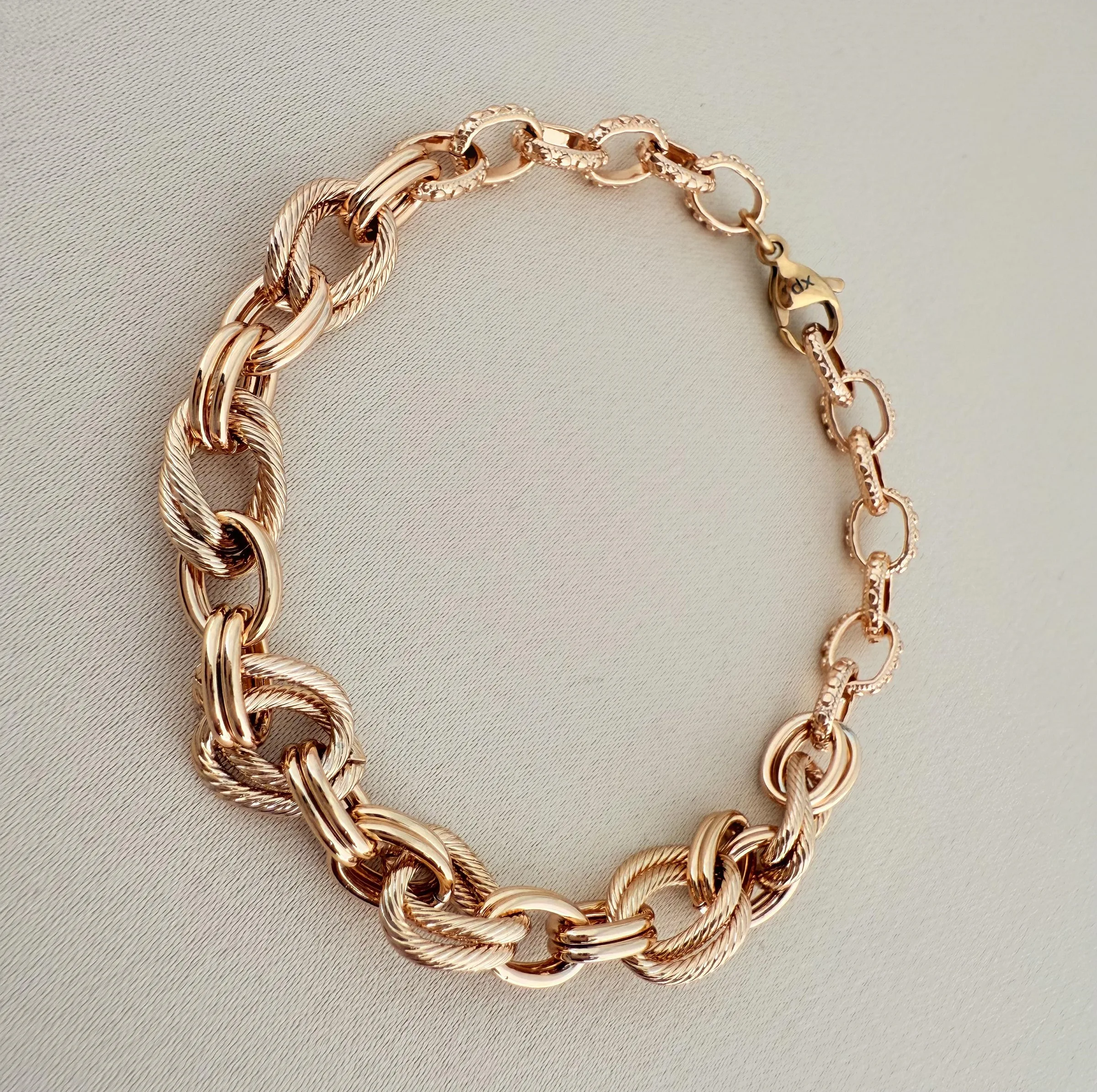 دستبند زنانه ژوپینگ مدل X0001018