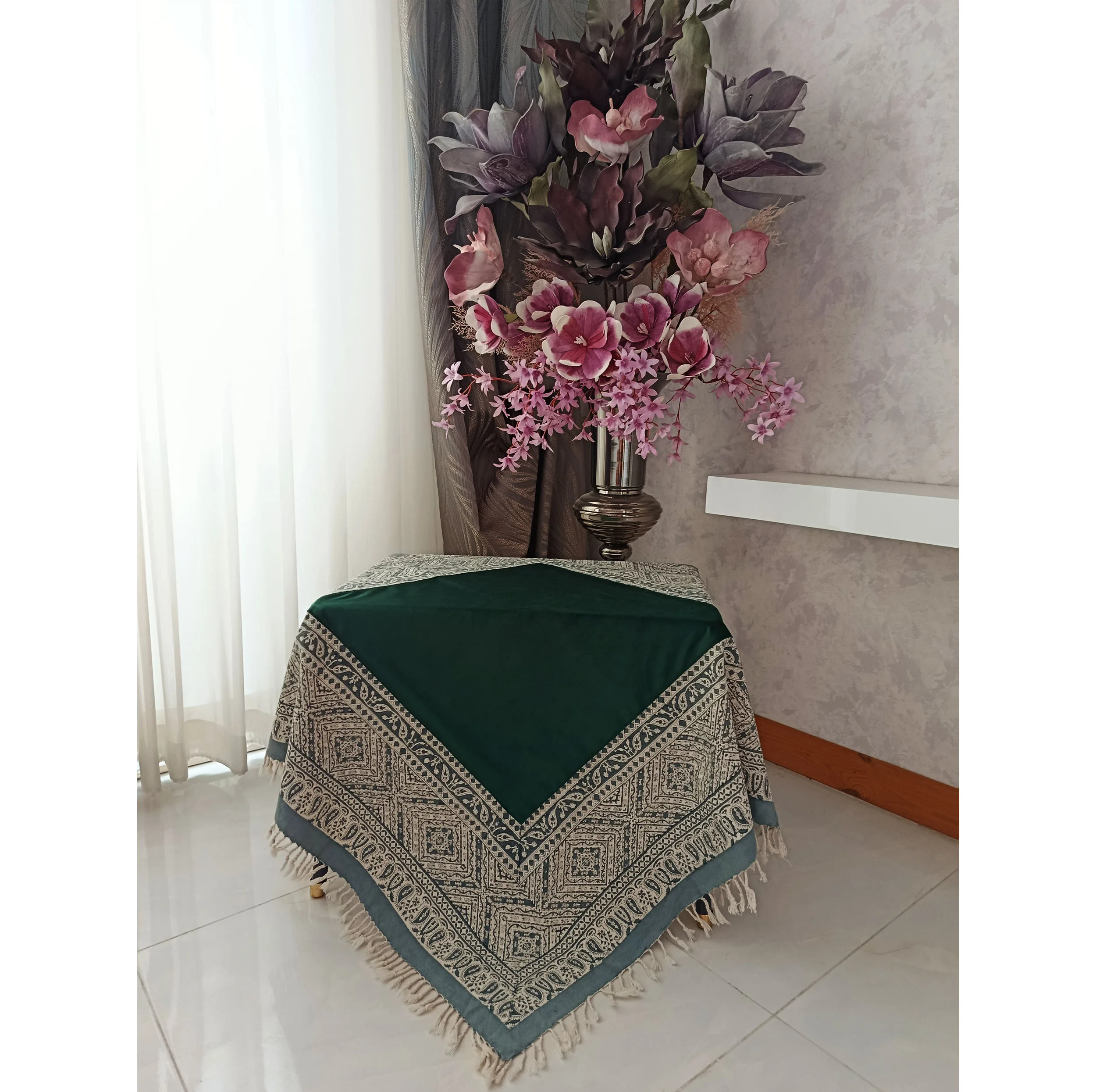 رومیزی مخمل مدل سنتی