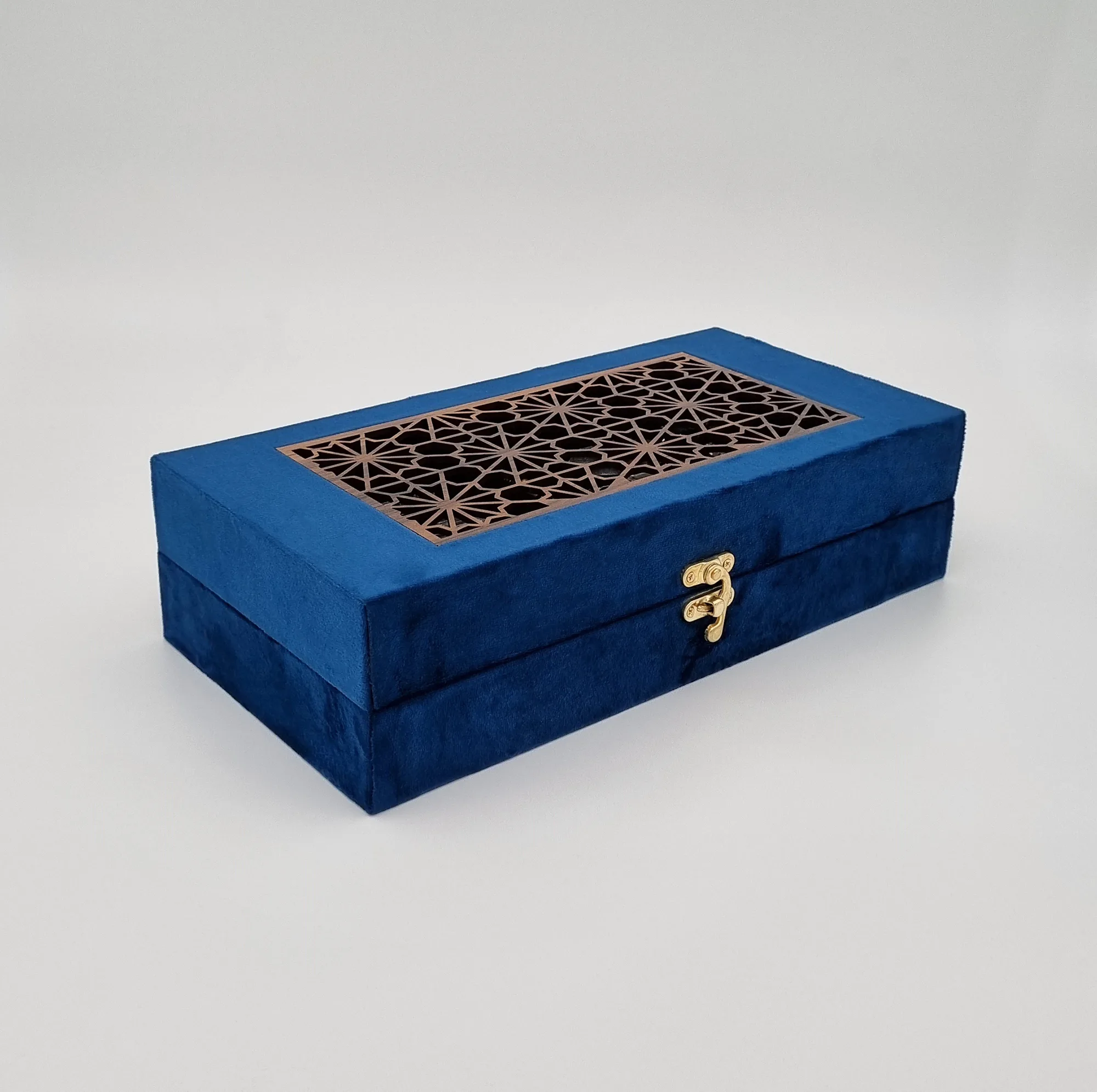زعفران کادویی عاقله - 3 گرم به همراه هل - 20 گرم و هاون