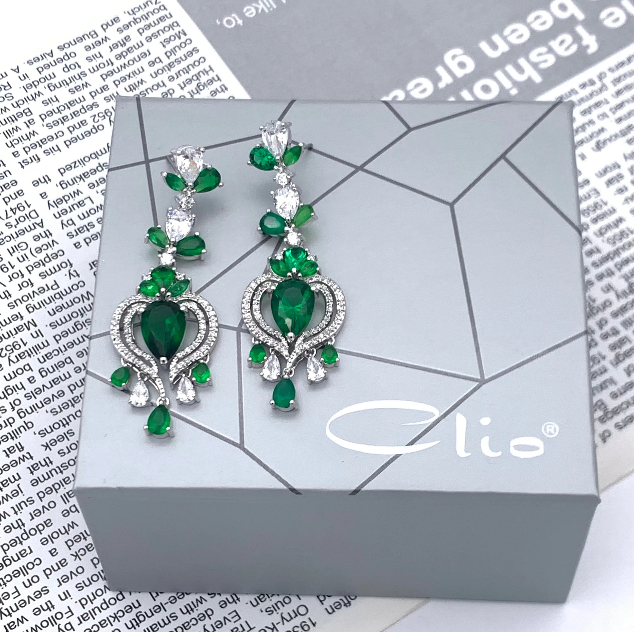 گوشواره آویز زنانه کلیو مدل جواهری KYG017