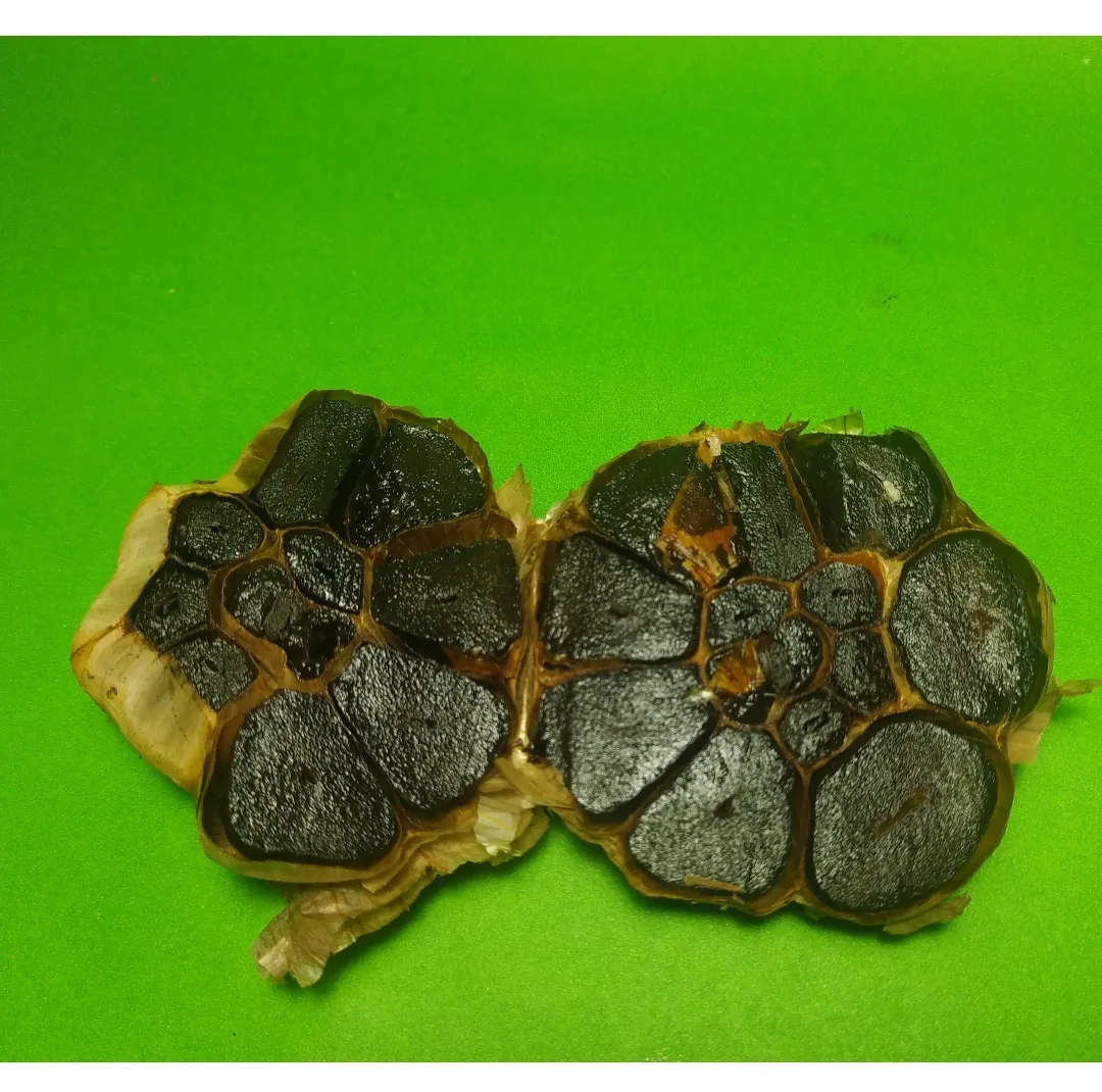 سیر سیاه ممتاز سلامت - 1000 گرم