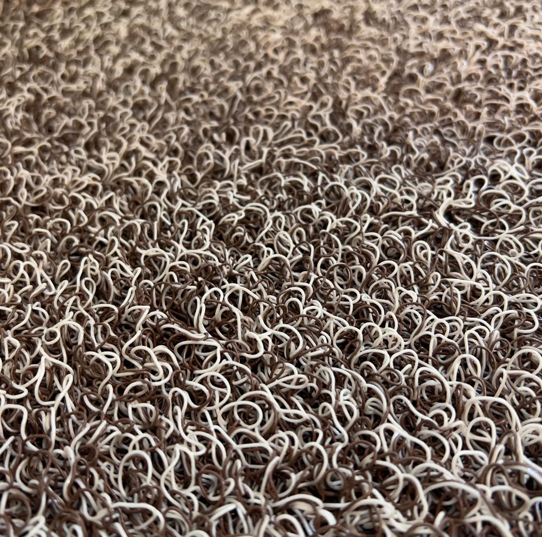 پادری مدل اسفنجی نیم دایره سایز 75x45 سانتی‌متر مناسب برای فضای بیرونی