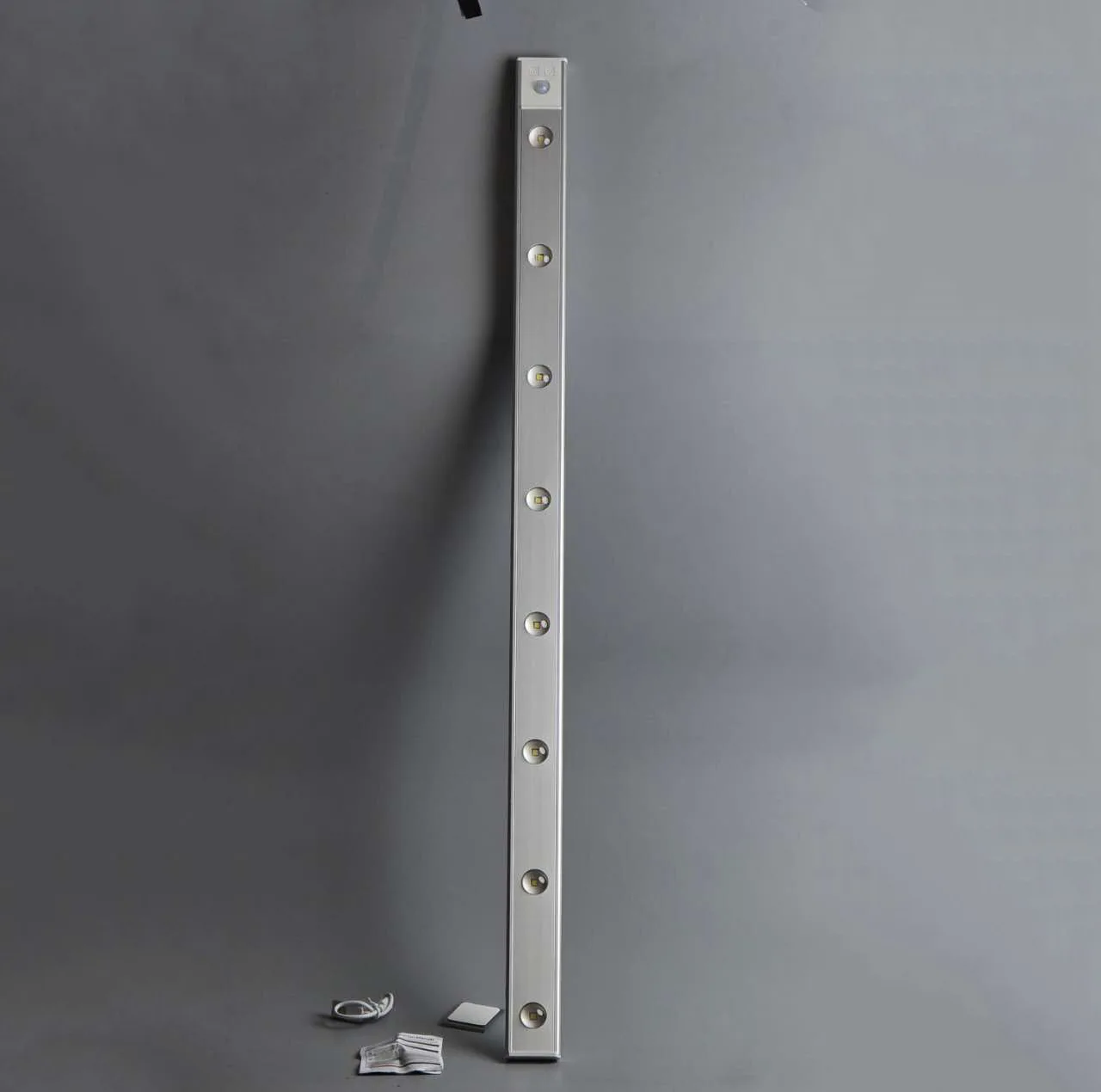 چراغ ال ای دی مدل زیر کابینتی کد LED8-80CM
