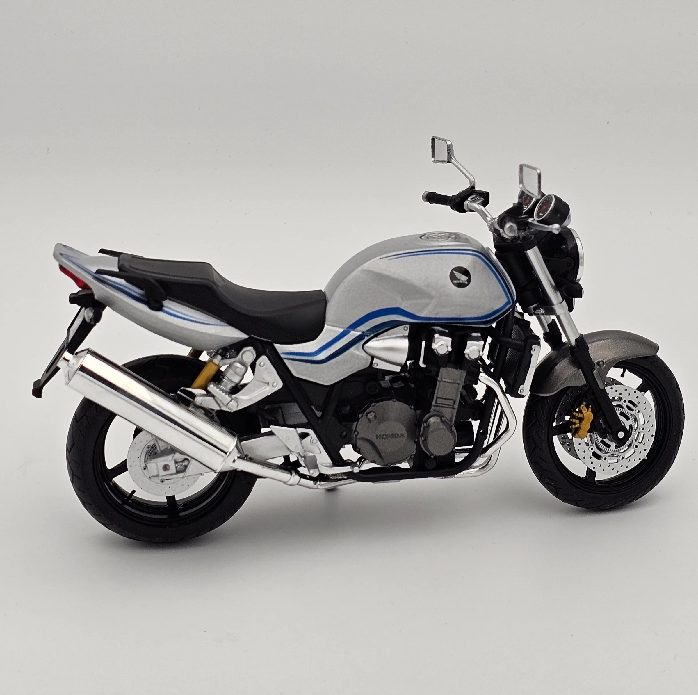 موتور بازی اتومکس مدل موتو ماکت سی بی cb1300