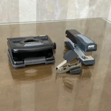 پانچ  مدل k3 به همراه منگنه و سوزن کش