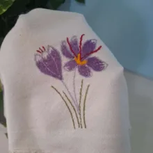 رومیزی سوزن دوزی مدل متقال گلدوزی شده