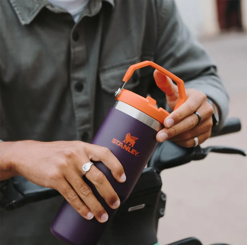 تراول ماگ استنلی مدل Iceflow Flip Straw Tumbler گنجایش 0.89 لیتر