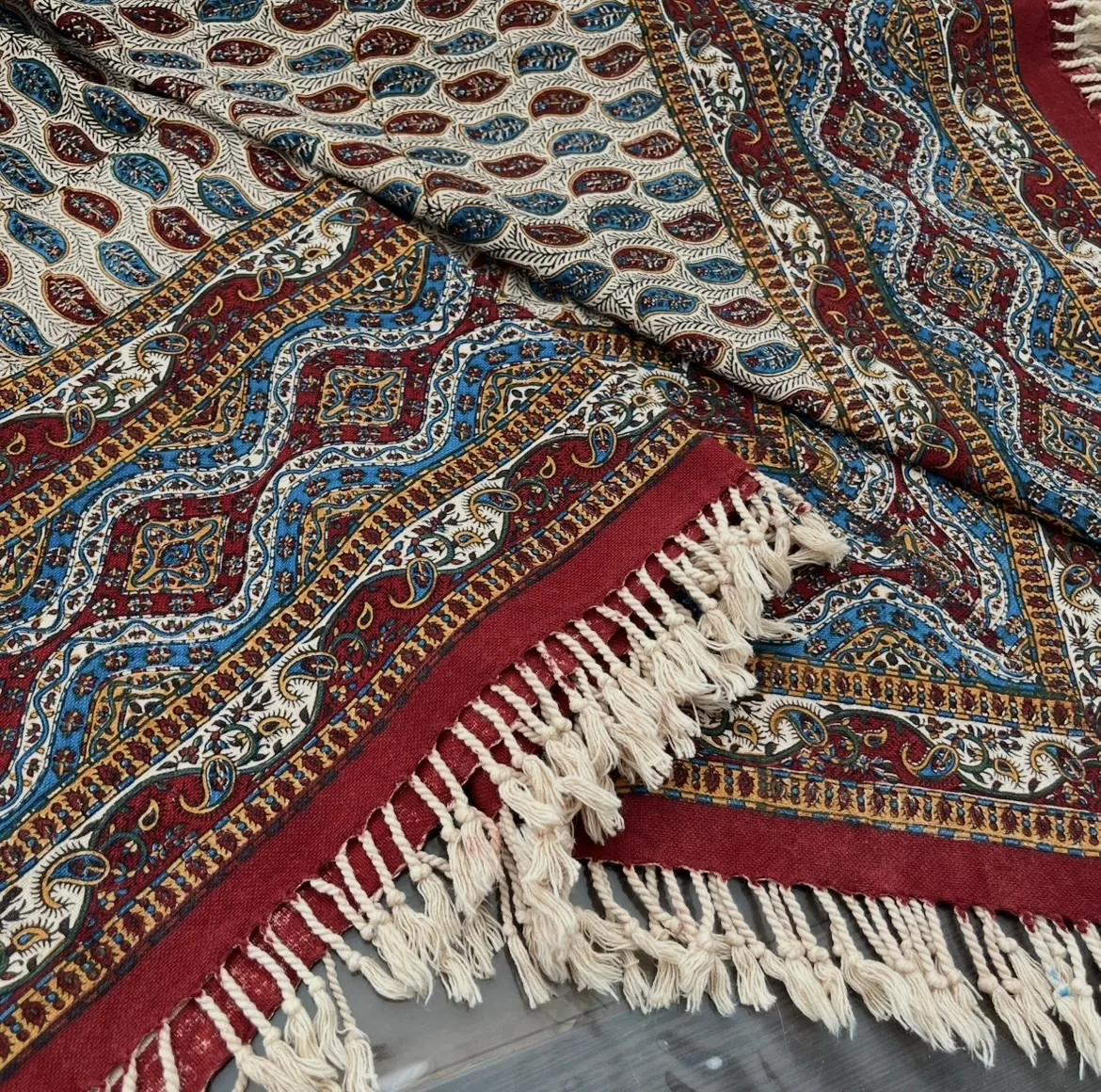 رومیزی قلمکار مدل ممتاز صادراتی اصفهان