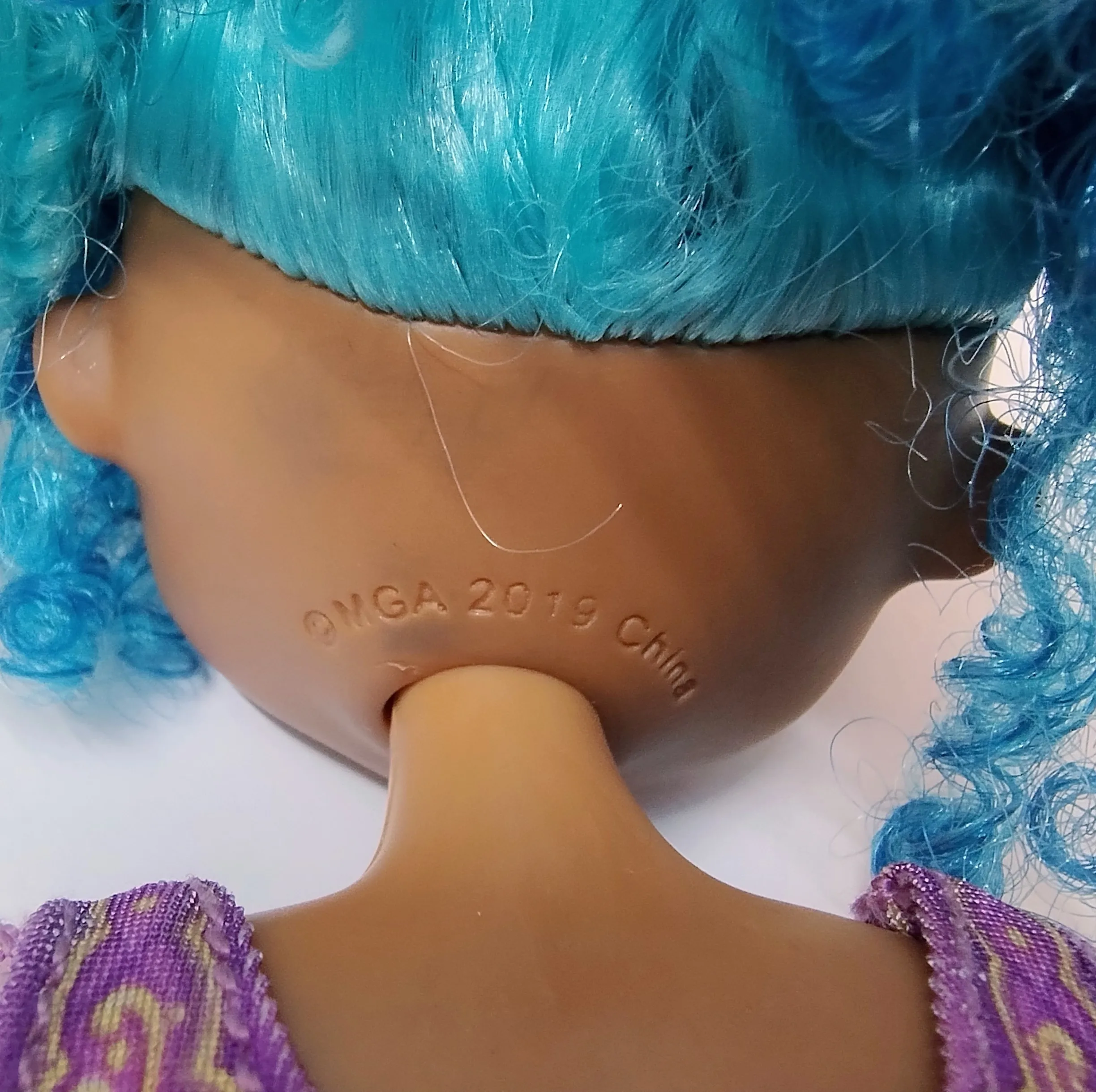 عروسک ام جی ای مدل ال او ال ارتفاع 28 سانتی‌متر