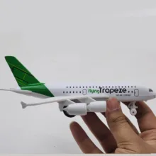 هواپیما بازی مدل flying trapeze