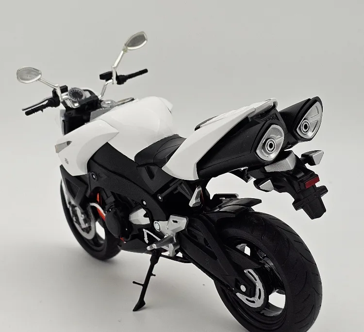 ماکت موتور مدل سوزوکی بیکینگ suzuki bking